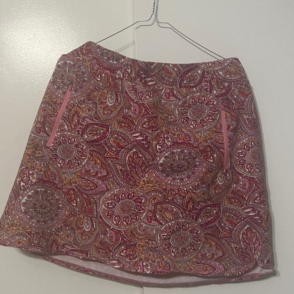 T by Talbots red/pink paisley skort 2xP